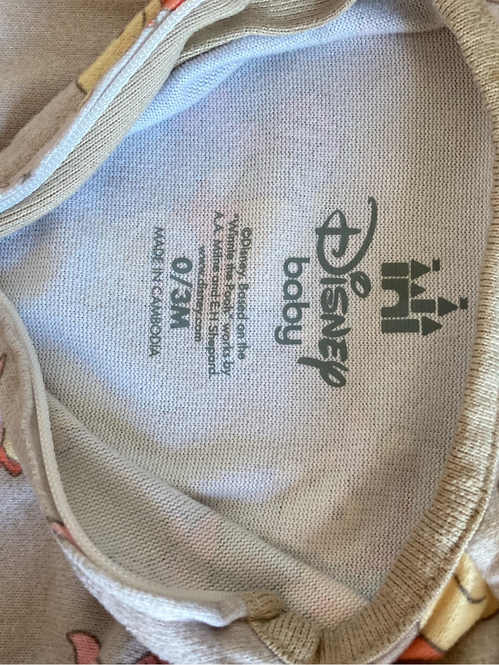 Disney baby Winnie the Pooh One-Piece Footed Pajamas - Picture 2 of 3